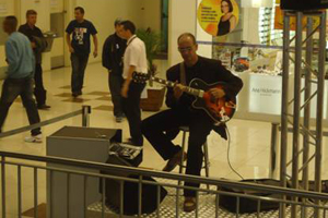Música ao vivo no|Shopping Center Lapa