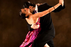 Apresentação de Tango é exibida no Sesc