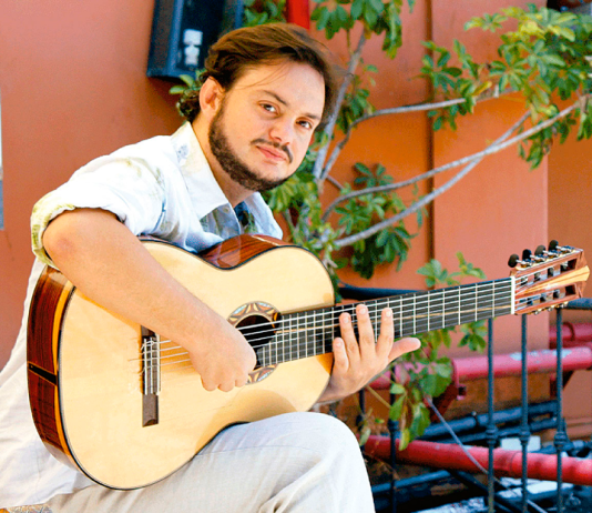 Yamandu Costa e Ricardo Herz fazem encontro instrumental no Sesc
