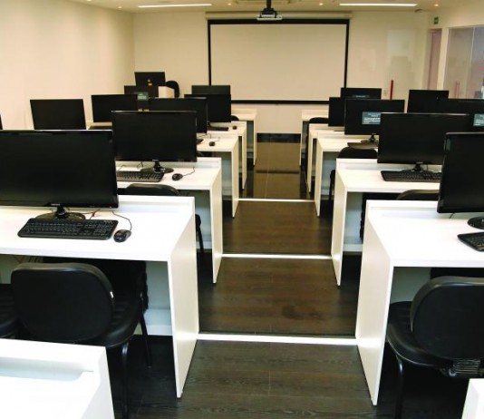 Programação gratuita de cultura geek é oferecida pela REDZERO da Lapa