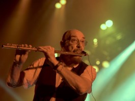 Ian Anderson, a voz do Jethro Tull, se  apresenta no Teatro Bradesco
