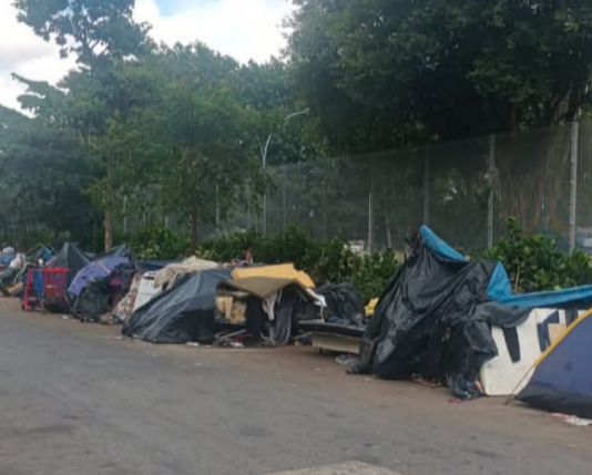 Cresce a mini cracolândia na Leopoldina
