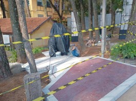 PARQUE DA ÁGUA BRANCA Usuários discutem com concessionária construção de churrascaria em estábulo tombado PARQUE DA ÁGUA BRANCA Usuários discutem com concessionária construção de churrascaria em estábulo tombado