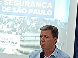 Secretário de Segurança se reúne com moradores da Lapa e Vila Romana Secretário de Segurança se reúne com moradores da Lapa e Vila Romana