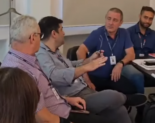 Subprefeito recebe equipe da TIC Trens