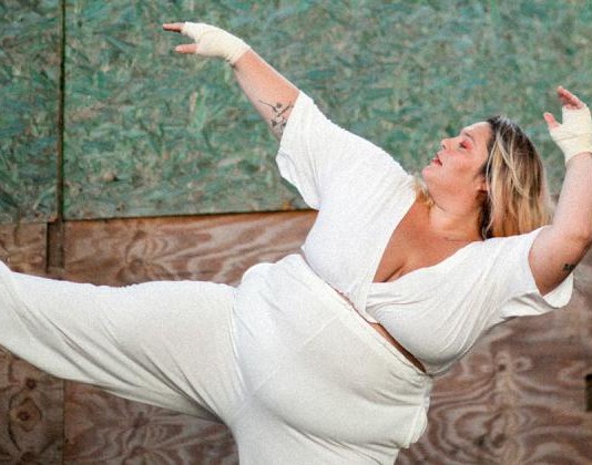 Peça no Cacilda Becker aborda a experiência de emagrecer
