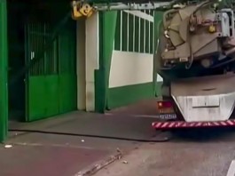 Subprefeitura faz operação de limpeza e manutenção no Mercado da Lapa