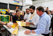 ESPECIAL CARNAVAL  Prefeito acompanha treinamento de ambulantes na Bara Funda