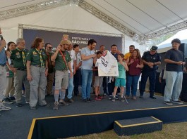 PARQUE ORLANDO VILLAS BÔAS  Prefeito entrega área revitalizada à população