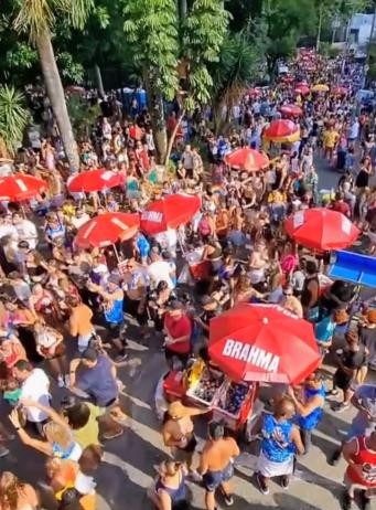ESPECIAL CARNAVAL  Folia continua com passagem dos blocos na região