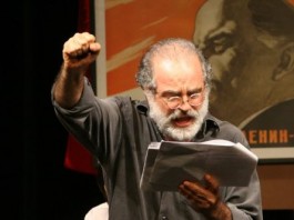 “Rainha Lira”, de Roberto Schwarz tem leitura encenada no Sesc Pompeia