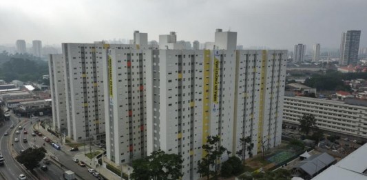 Prefeito entrega mais 244 apartamentos no Residencial Major Paladino, na Leopoldina