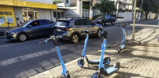 Patinetes elétricos de aluguel “invadem” Lapa e região